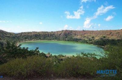 VOLCAN DE DZIANI BOLLE